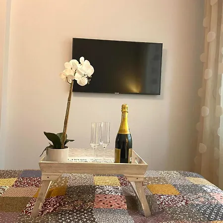 Nikolas Apartment *